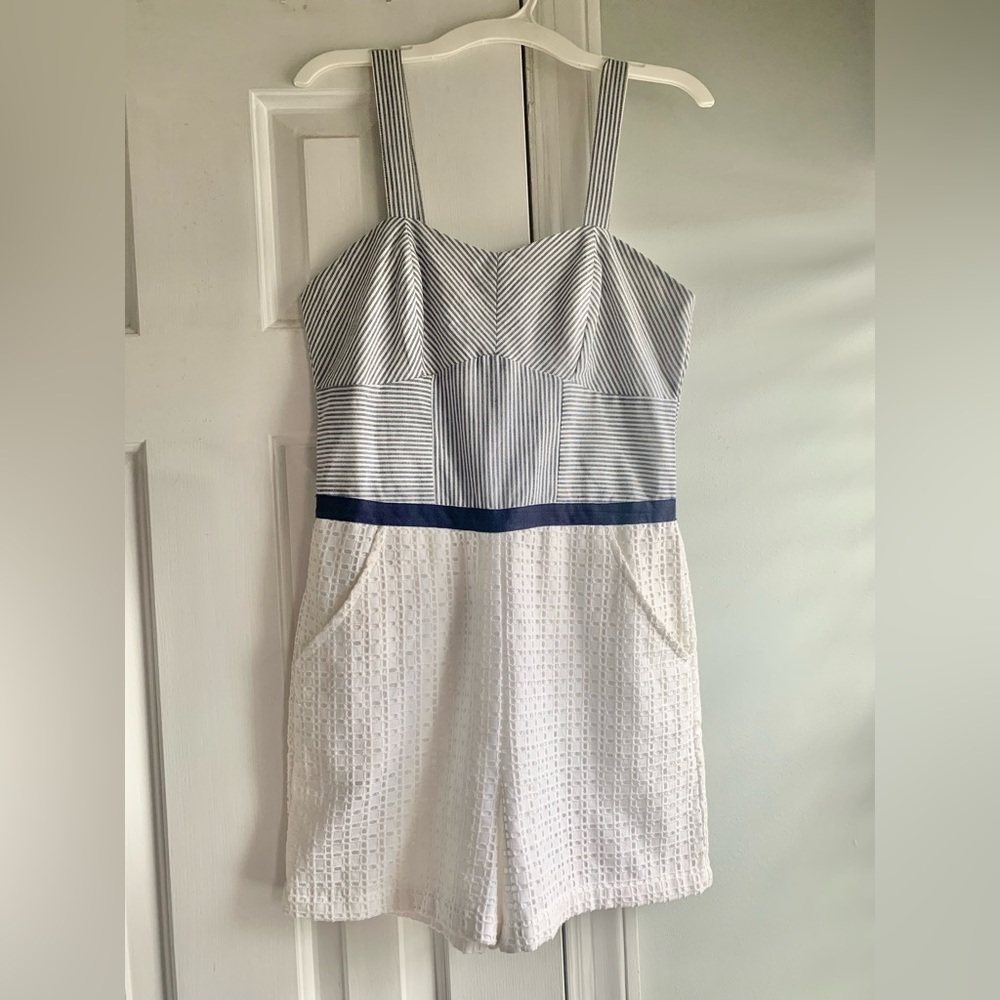 Olive & Oak Romper, size small